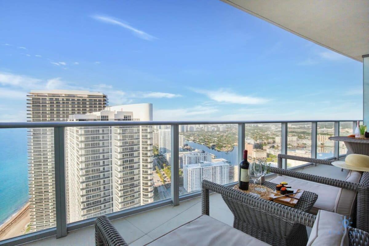 ハリウッドUpper Level Penthouse - Amazing Views Beach & Intracoastalアパートメント エクステリア 写真