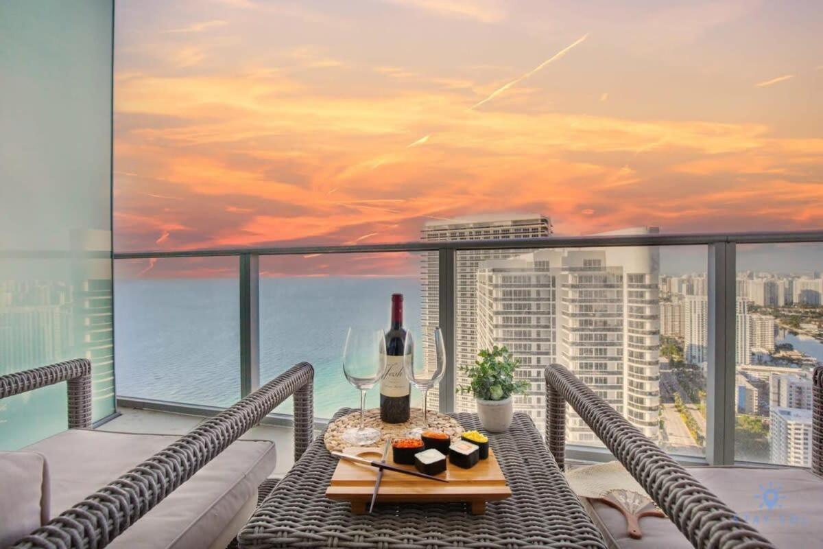 ハリウッドUpper Level Penthouse - Amazing Views Beach & Intracoastalアパートメント エクステリア 写真