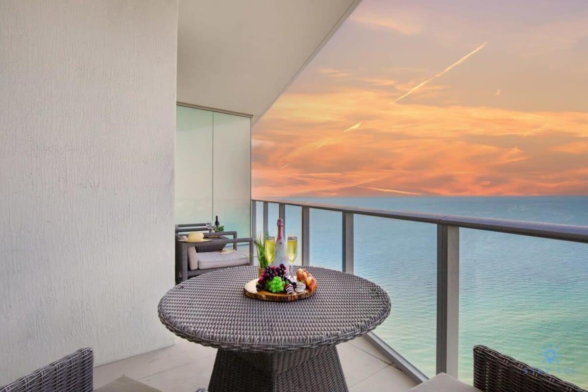 ハリウッドUpper Level Penthouse - Amazing Views Beach & Intracoastalアパートメント エクステリア 写真