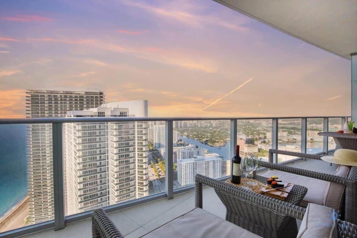 ハリウッドUpper Level Penthouse - Amazing Views Beach & Intracoastalアパートメント エクステリア 写真